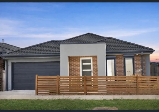 35 Fuchsia Drive, Rockbank, Vic 3335