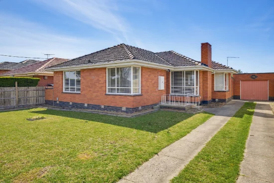 35 Glencannon Cr, Clayton South, Vic 3169