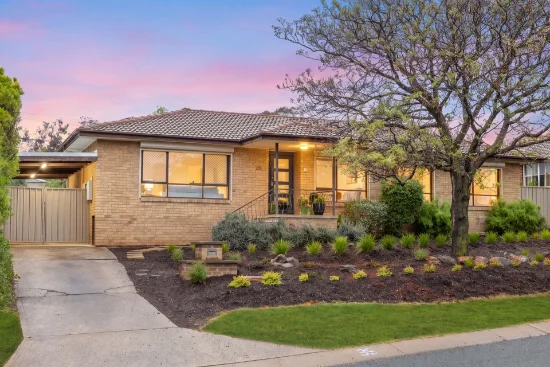 35 Guthridge Crescent, Wanniassa, ACT 2903