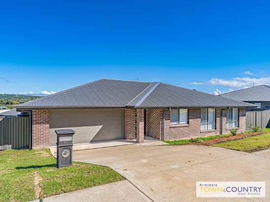 35 Honeysuckle Drive, Armidale, NSW 2350