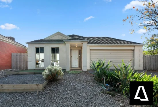 35 Hunts Cross Way, Caroline Springs, Vic 3023