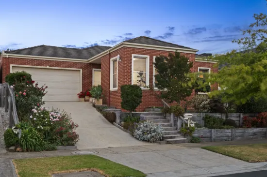 35 Leigh Road, Highton, Vic 3216