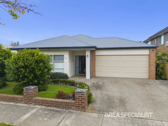35 Mackellar Street, Pakenham, Vic 3810