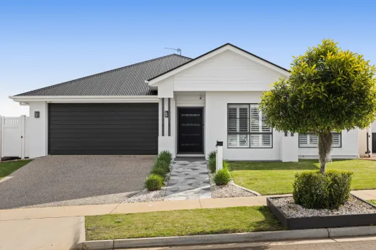 35 McAulay Avenue, Highfields, Qld 4352