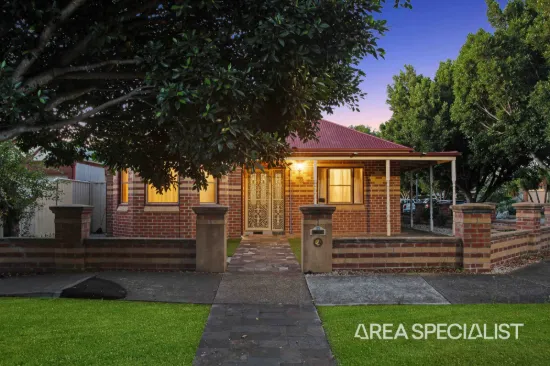 35 Milburn Circuit, Caroline Springs, Vic 3023