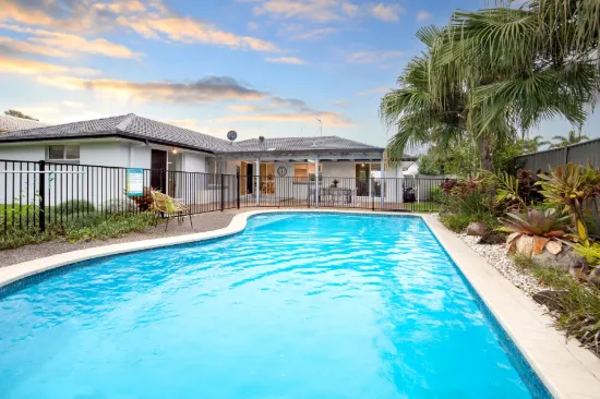35 Monterey Keys Drive, Helensvale, Qld 4212