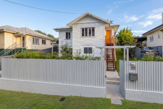 35 Mooney Street, Keperra, Qld 4054
