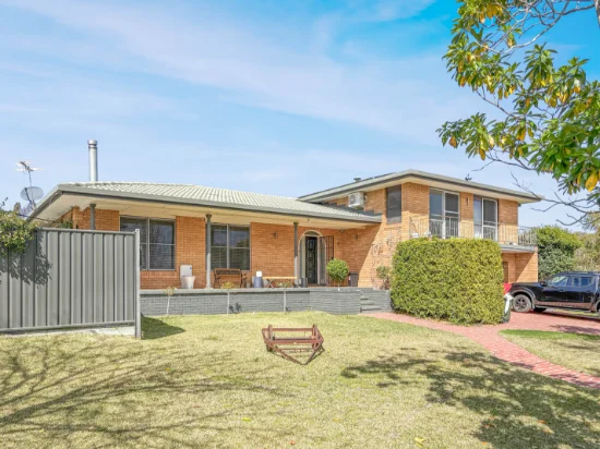 35 Palmer Crescent, Gunnedah, NSW 2380