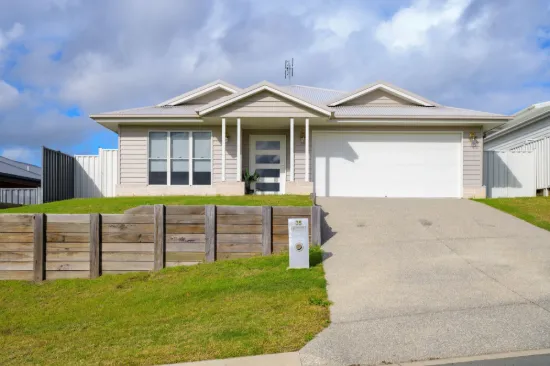 35 Panda Street, Southside, Qld 4570