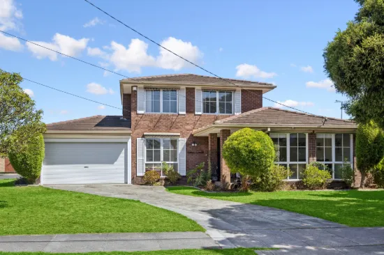 35 Pasadena Crescent, Bentleigh East, Vic 3165