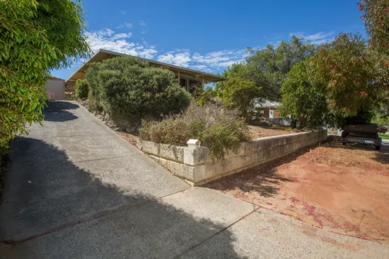 35 Peninsula Avenue, Heathridge, WA 6027