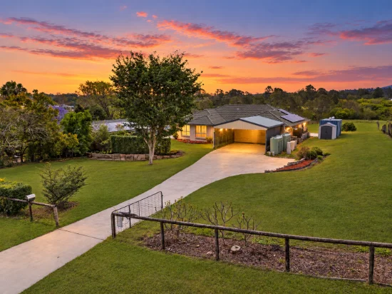 35 Riverpark Drive, Karalee, Qld 4306
