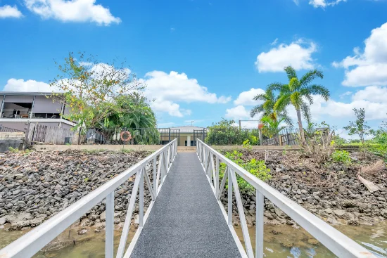 35 Riverside Parade, Trinity Park, Qld 4879