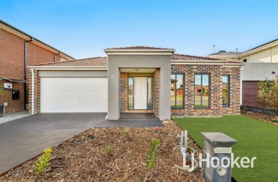 35 Skylark Boulevard, Clyde, Vic 3978