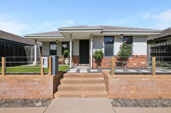 35 Stanbury Crescent, Ellenbrook, WA 6069
