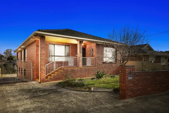 35 Symon Crescent, Thomastown, Vic 3074