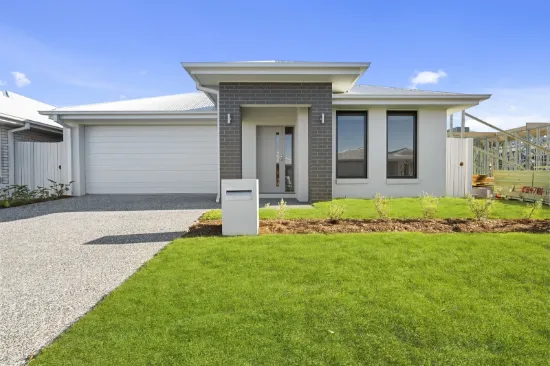 35 Tablelands Crescent, Banya, Qld 4551