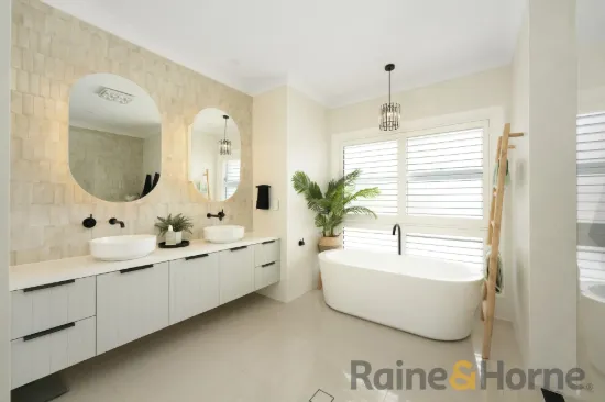 35 Twin Creeks Drive, Luddenham, NSW 2745-Image