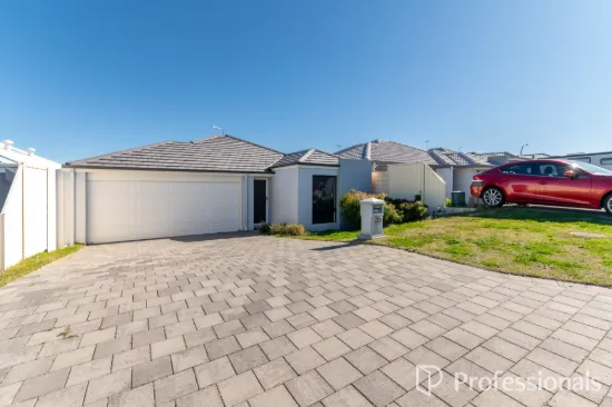 35 Verdello Way, Pearsall, WA 6065