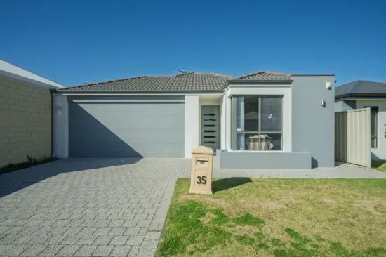 35 Vignerons Loop, Hocking, WA 6065