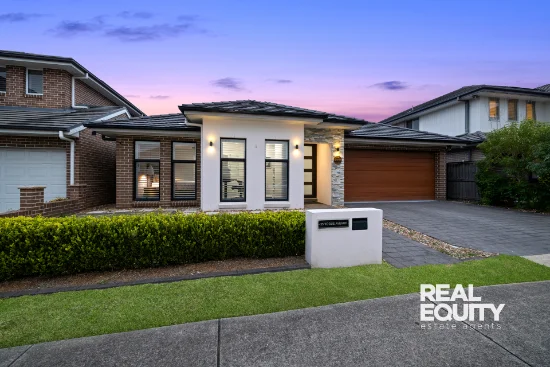 35 Vogue Avenue, Moorebank, NSW 2170