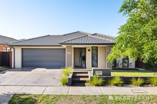 35 Wheatley Parade, Mickleham, Vic 3064