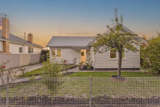 35 White Avenue, Wendouree, Vic 3355
