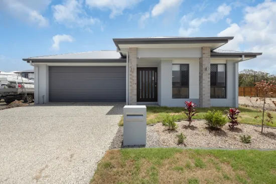 35 Whitehaven Road, Newport, Qld 4020