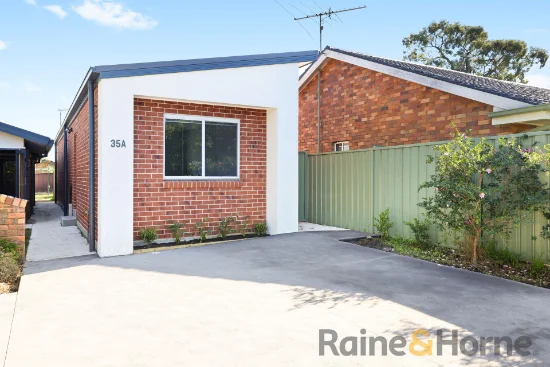 35a Bowman Avenue, Camden South, NSW 2570