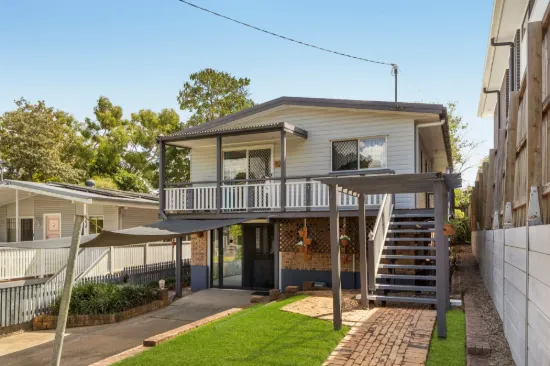 36 Argyle Street, Seventeen Mile Rocks, Qld 4073