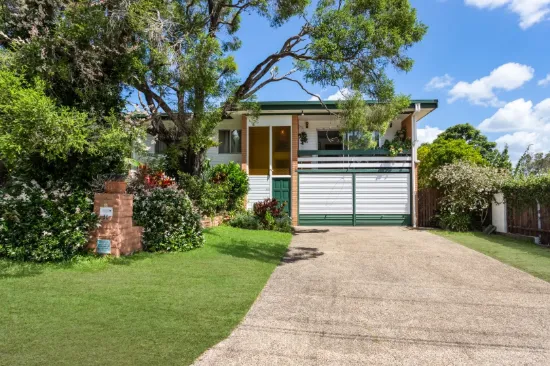 36 Bradley Street, Springwood, Qld 4127