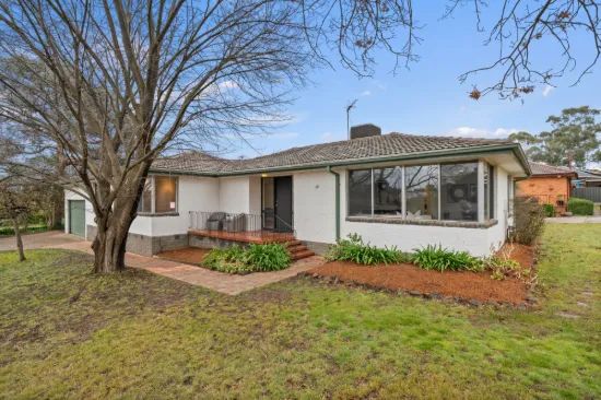 36 Broadbent Street, Scullin, ACT 2614