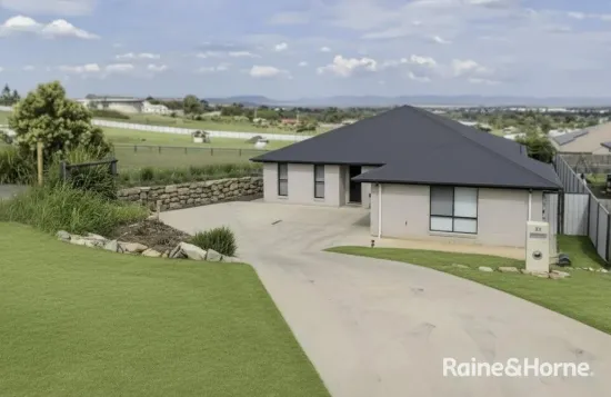 36 Chant Drive, Rosenthal Heights, Qld 4370