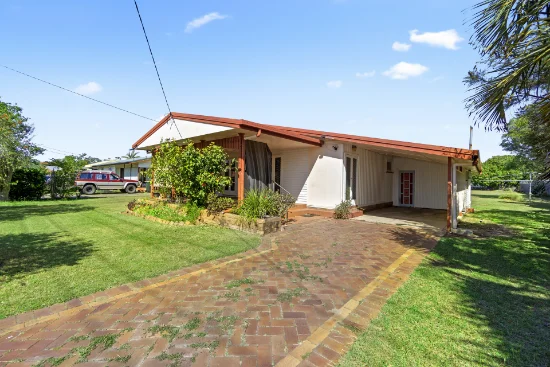 36  Dunn Road, Avenell Heights, Qld 4670