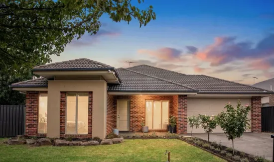 36 Everly Circuit, Pakenham, Vic 3810