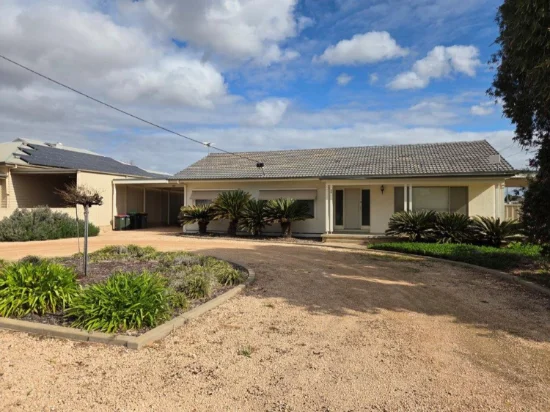 36 Fifth Street, Nichols Point, Vic 3501