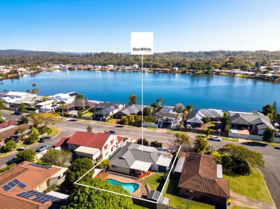 36 Ironbark Street, Elanora, Qld 4221
