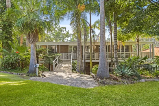 36 Karoola Crescent, Surfside, NSW 2536