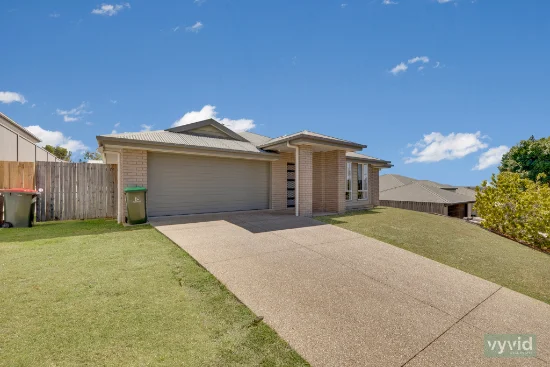 36 Liriope Dr, Kirkwood, Qld 4680