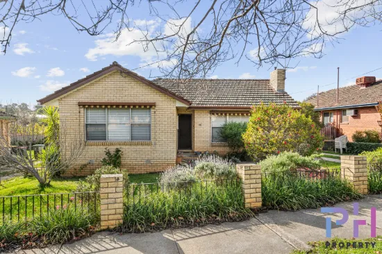 36 Lowndes Street, Kennington, Vic 3550