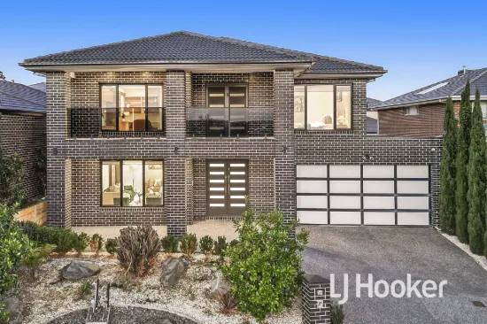 36 Manoora Avenue, Clyde North, Vic 3978