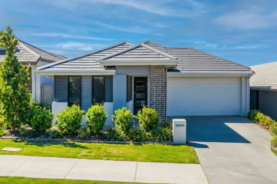 36 McVeigh Street, Pimpama, Qld 4209
