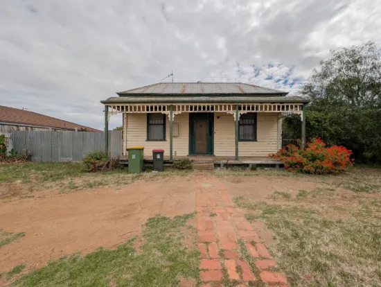 36 Park Road, Kerang, Vic 3579