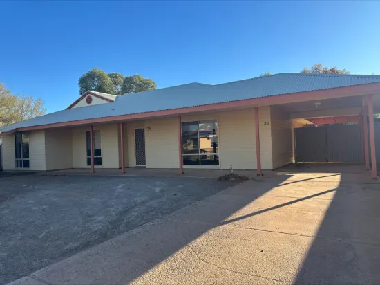 36 QUANDONG STREET, Roxby Downs, SA 5725