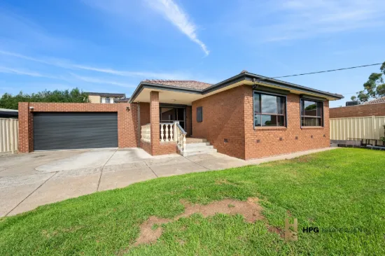 36 Snaefell Crescent, Gladstone Park, Vic 3043