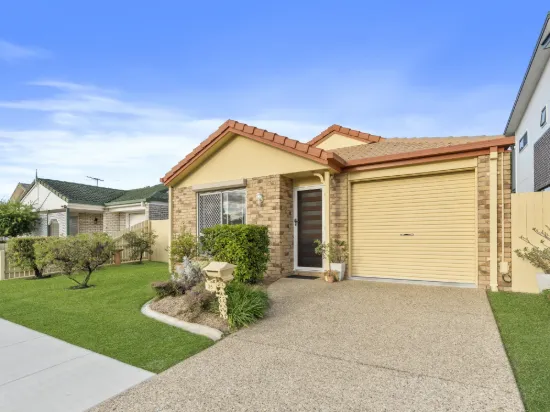 36 Sorrento Street, Wynnum West, Qld 4178