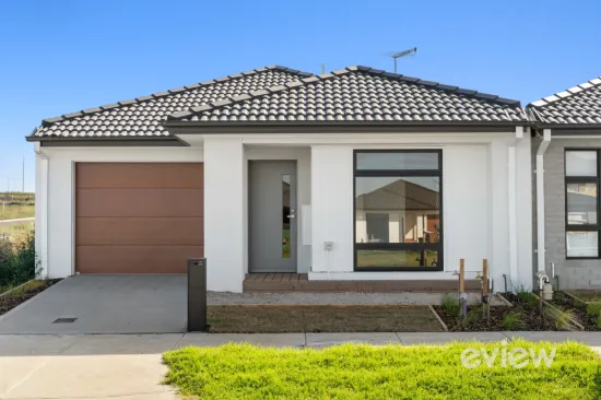 36 Tolkien Drive, Mambourin, Vic 3024