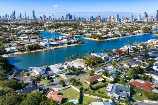 36 Waitomo Street, Broadbeach Waters, Qld 4218