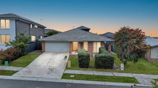37 & 37a Manooka Road, Currans Hill, NSW 2567