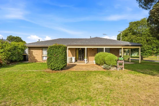 37 Alameda Drive, Sale, Vic 3850